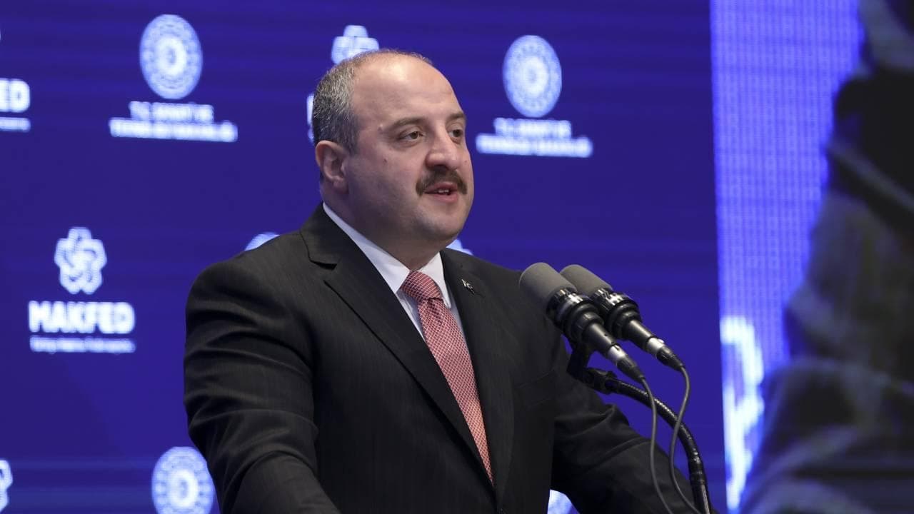 Bakan Varank'tan İdris Şahin'in iddiasına sert yanıt