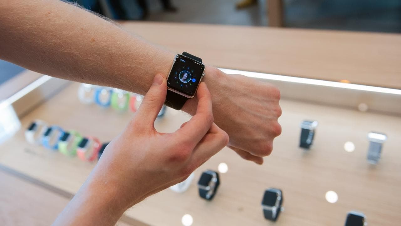 Apple'ın kandaki oksijen seviyesini ölçen akıllı saatlerinin ABD'de satış yasağı devam edecek