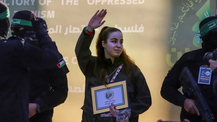 Serbest bırakılan İsrailli esir: Hamas bütün değerlerimize saygı gösterdi