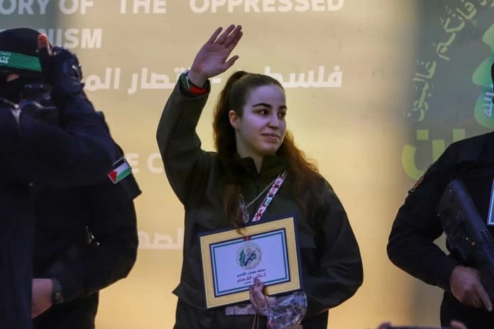 Serbest bırakılan İsrailli esir: Hamas bütün değerlerimize saygı gösterdi