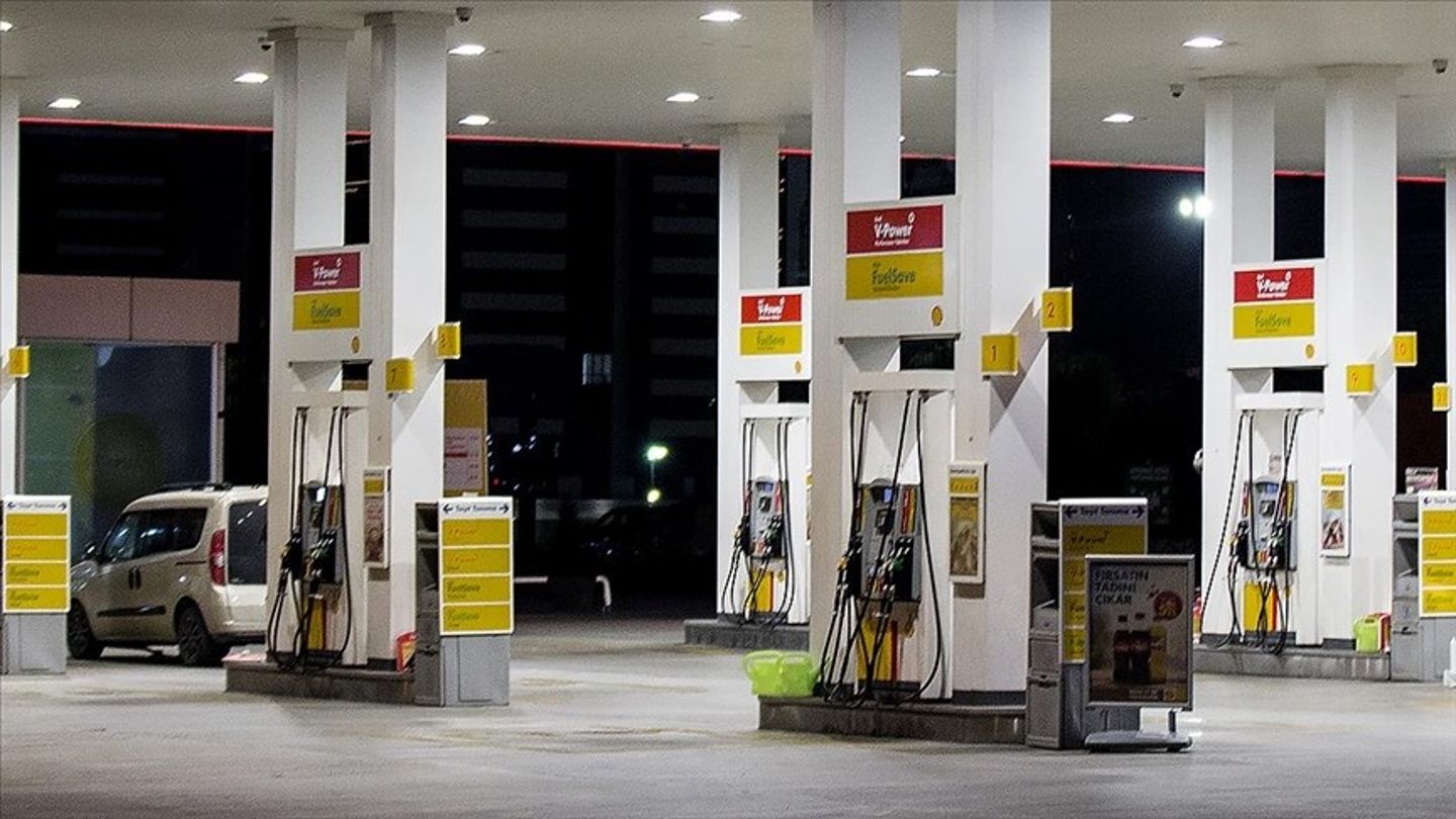 Benzine zam geliyor