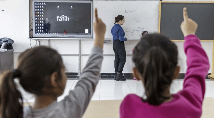 Öğretmen alımlarında mülakat sistemi değişiyor