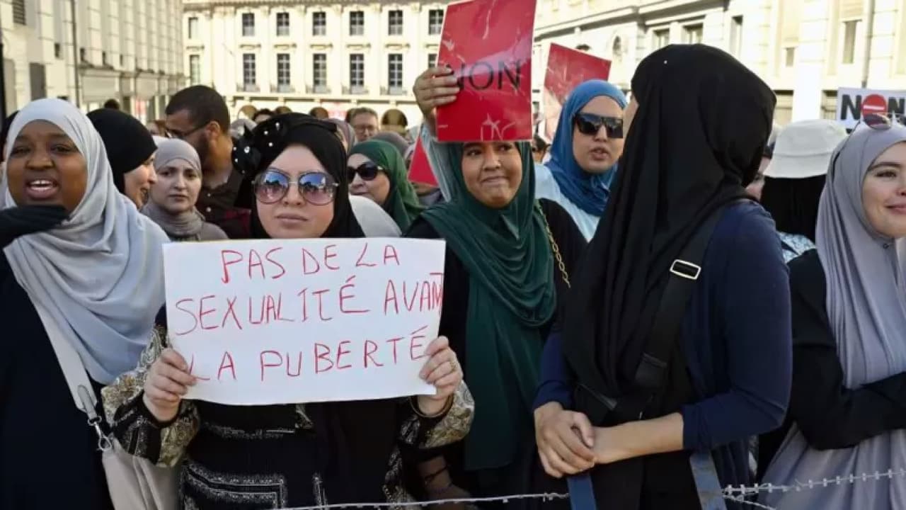 Belçika'da Cinsel Eğitim Zorunlu Oldu