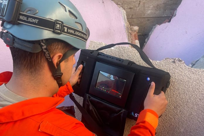 STM'nin geliştirdiği Duvar Arkası Radar (DAR) güncellenmiş konfigürasyonla TSK'ya teslim edildi