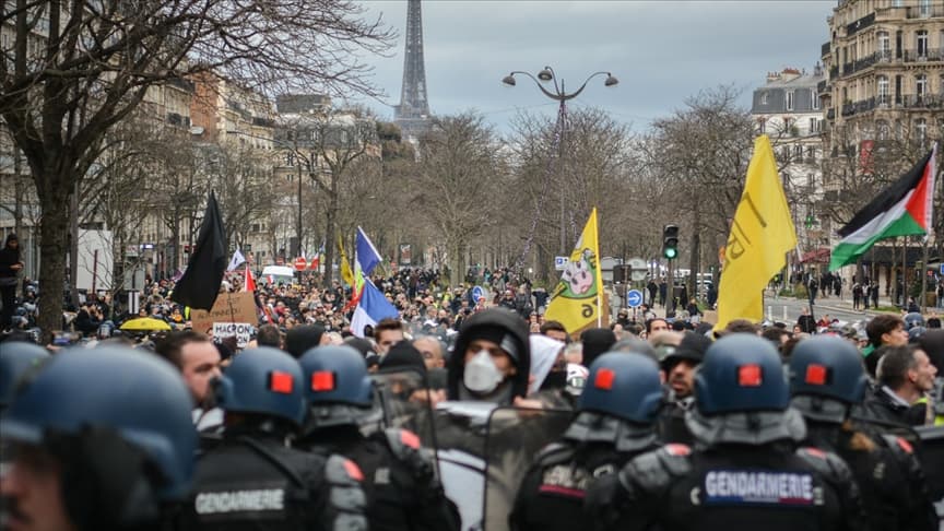 Paris'te emeklilik reformu karşıtı gösteriye 200 ila 400 "radikal" kişi katılabilir