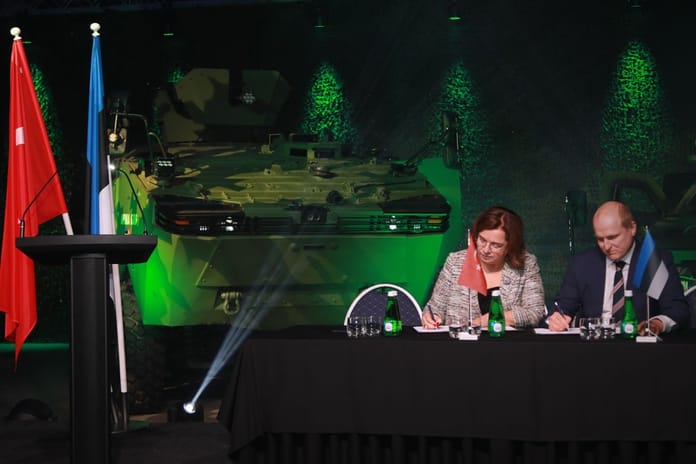 Estonya, Türk zırhlılarını teslim almaya başladı