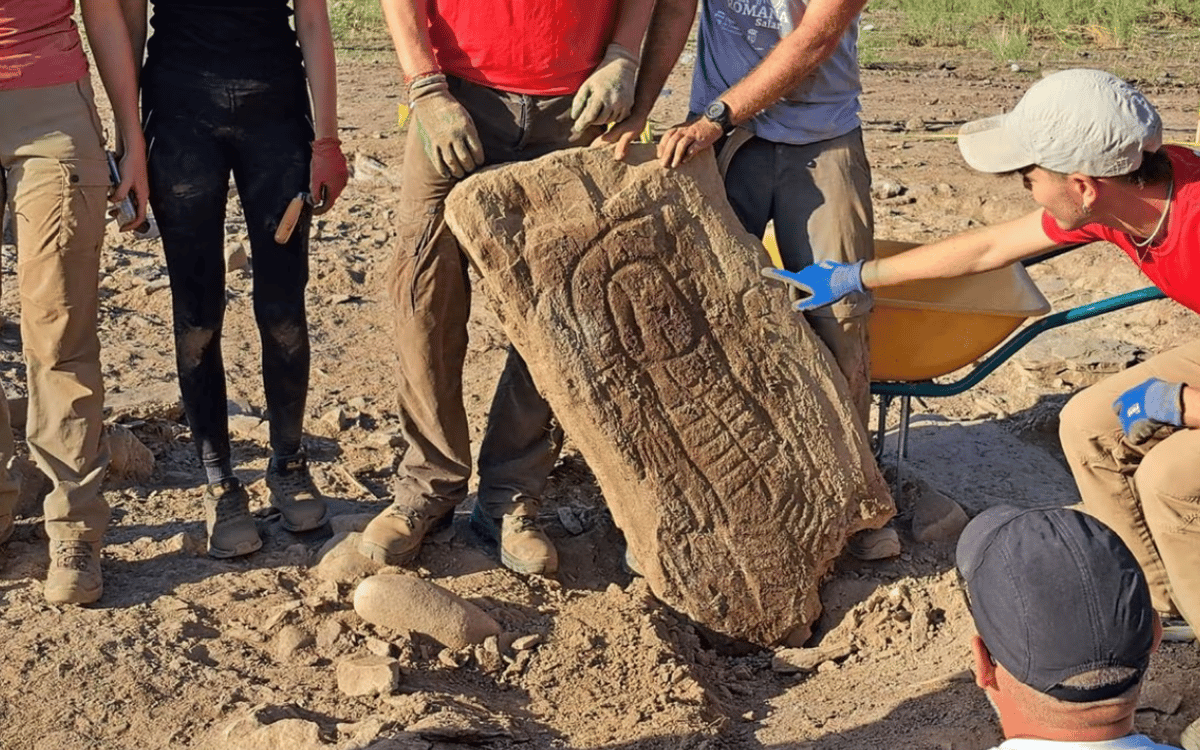 İspanya’da keşfedilen mezar steli arkeolojik varsayımları altüst ediyor