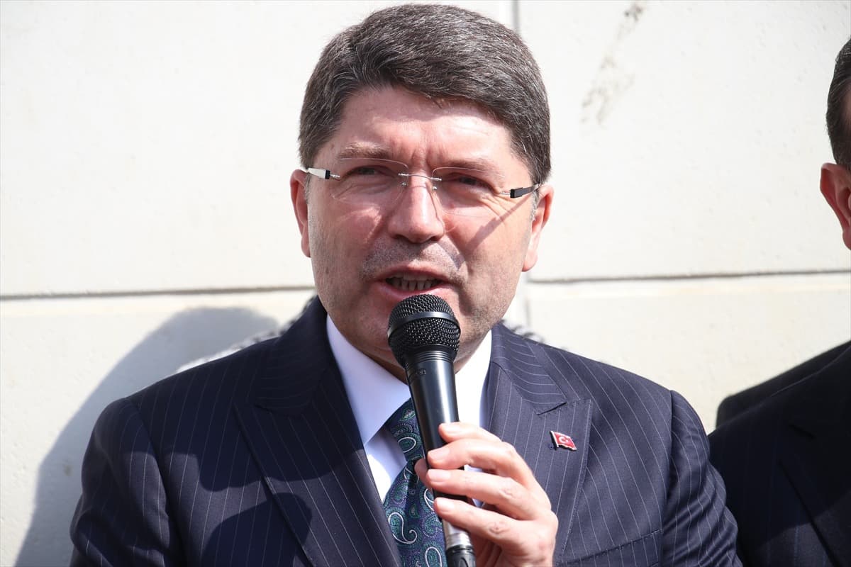 Bakan Tunç'tan Trabzonspor-F.Bahçe maçı açıklaması