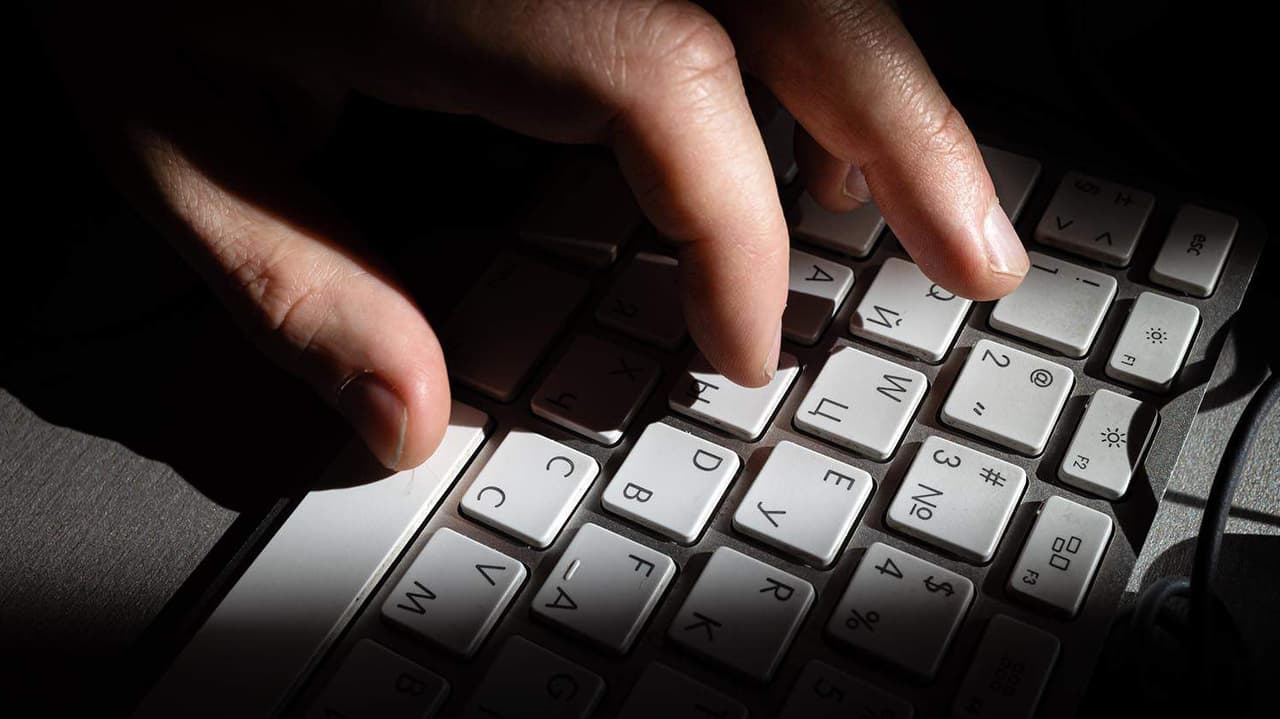 İngiltere'nin askeri ağlarına 6 milyon siber saldırı gerçekleştirildi