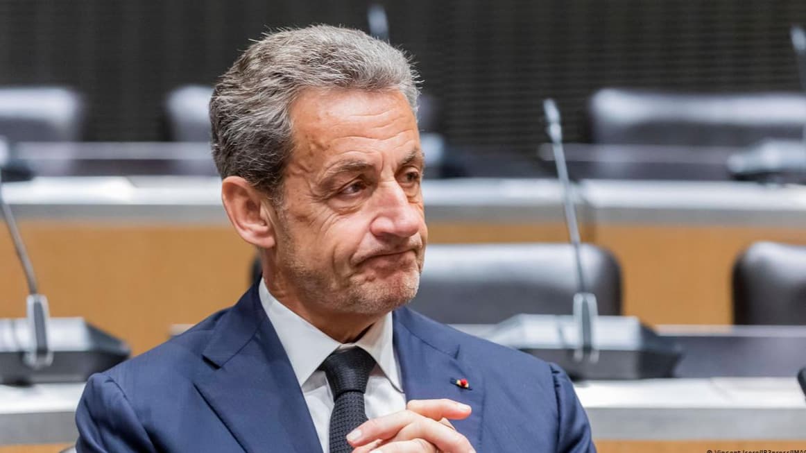Eski Fransa Cumhurbaşkanı Sarkozy: Ukrayna, Rusya ile Avrupa arasında köprü olmalı