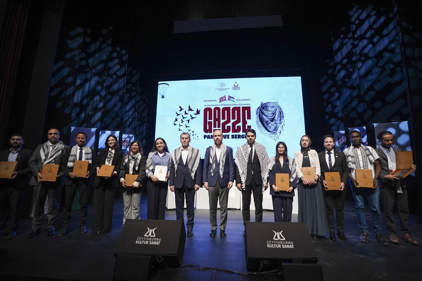"Soykırımın Gölgesinde Uluslararası Öğrencilerin Gözünden Gazze Paneli ve Sergisi" düzenledi