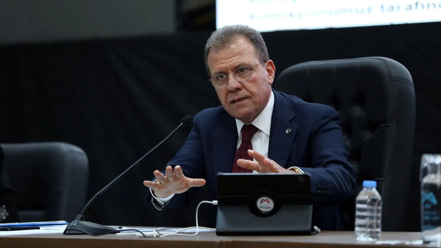CHP’li belediye başkanına haciz şoku! | Vahap Seçer kimdir? Mersin Belediye Başkanı Vahap Seçer kimdir, kaç yaşında?