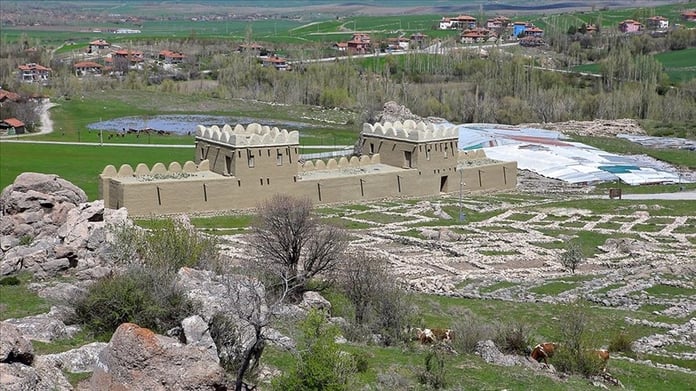 8 bin yıllık geçmişe sahip Hattuşa'da doğa ilkbaharla yeniden canlandı