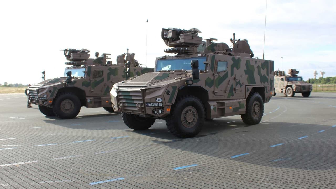 Fransa 530 adet Serval 4X4 zırhlı araç siparişi verdi