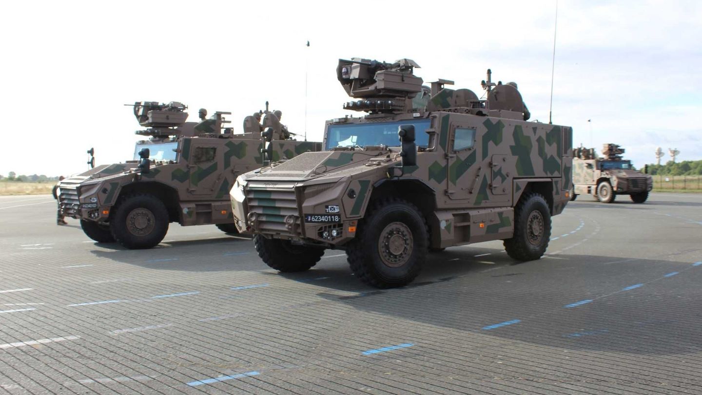 Fransa 530 adet Serval 4X4 zırhlı araç siparişi verdi