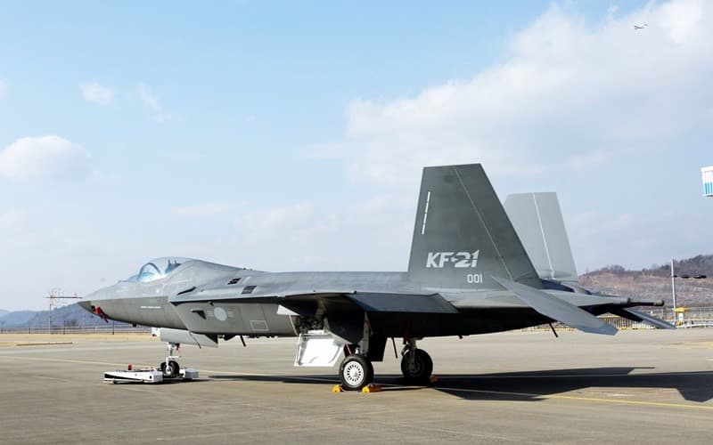Güney Kore KAI KF-21 savaş uçaklarının üretimini azaltabilir