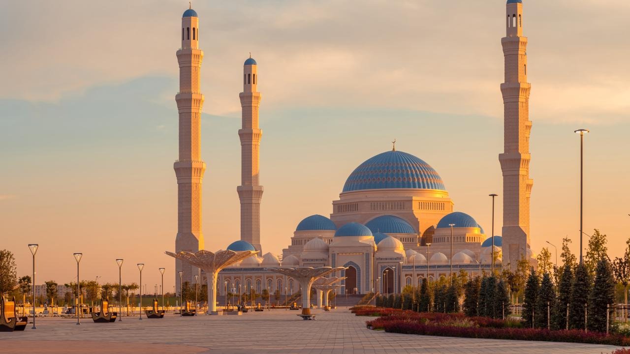 Astana'daki Nur-Sultan Ulu Cami