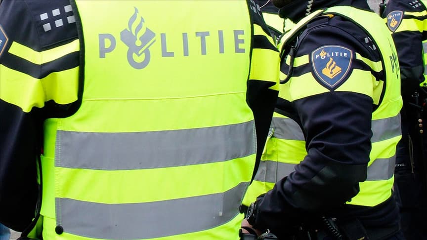 Irkçı ifadelerle yargılanan polise Yabancılar Şubesi yönetimi