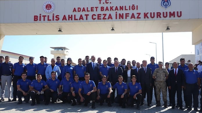 Adalet Bakanlığı'nın 2024 yılı için infaz koruma memuru alım süreci