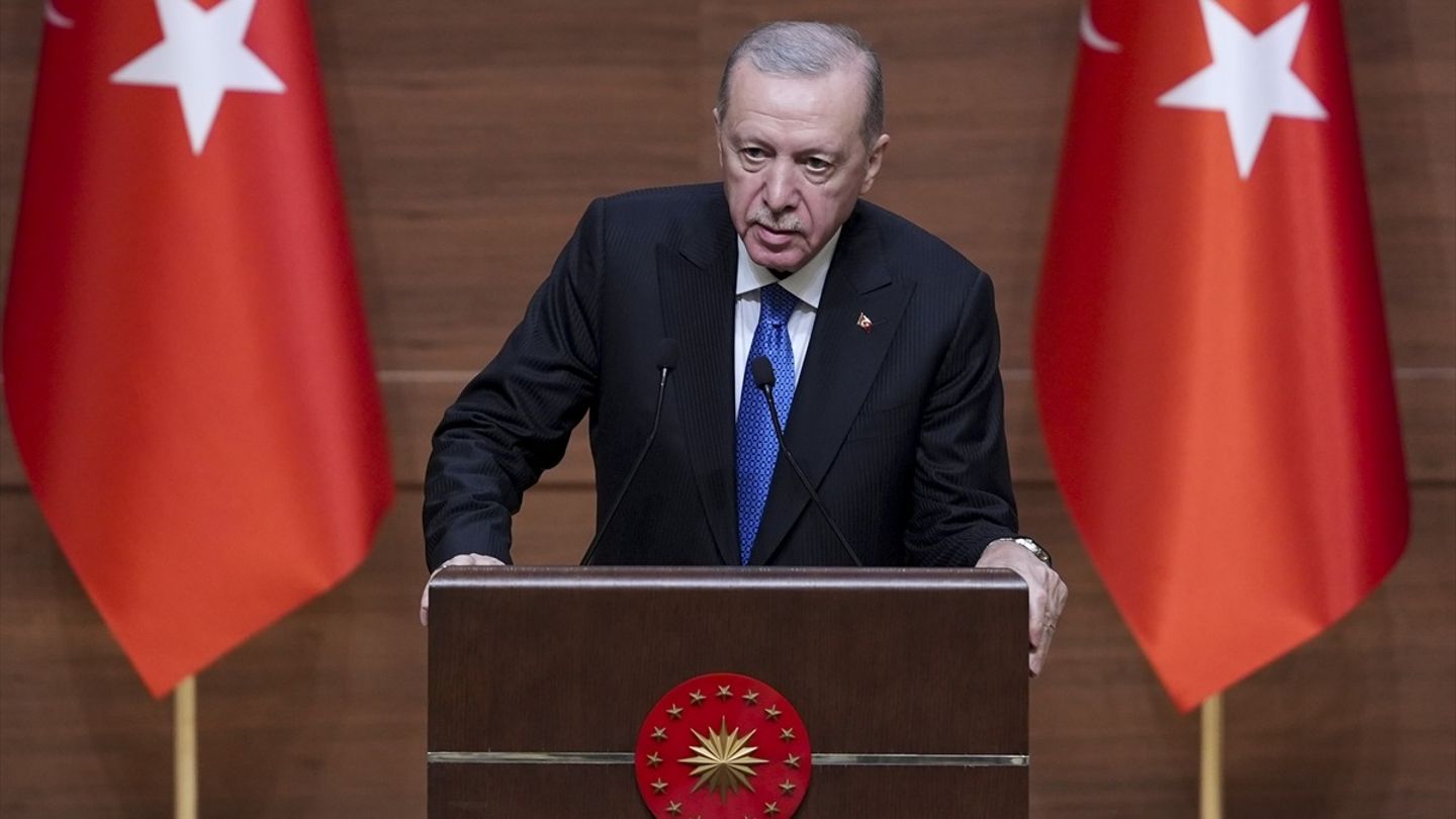 Cumhurbaşkanı Erdoğan: Vatanlarını savunan Filistinli yiğitlere hak ettikleri şekilde sahip çıkamadık