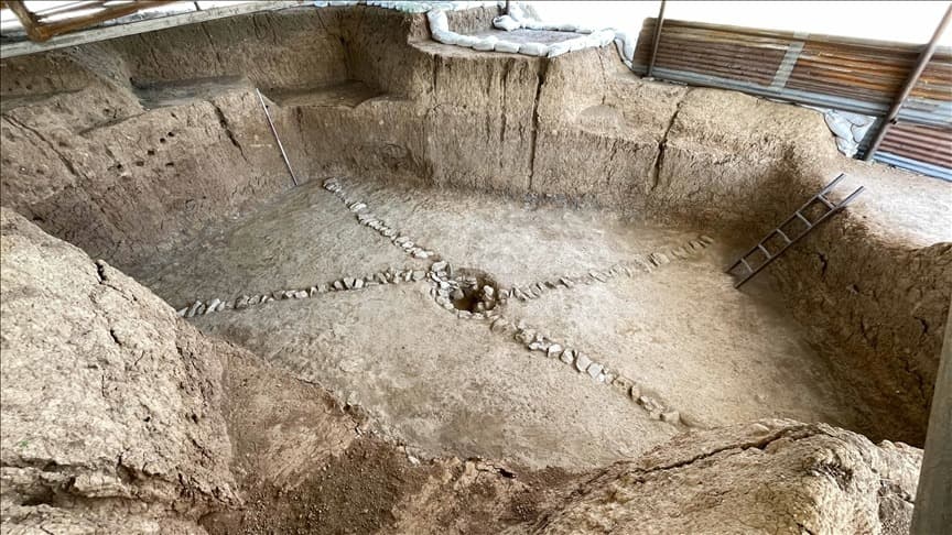Çorum'da 3300 Yıllık Değerli Silo Yapı Bulundu