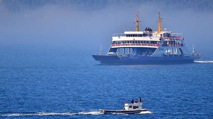 Bozcaada ve Gökçeada feribot seferleri neden iptal edildi? (16 Kasım)