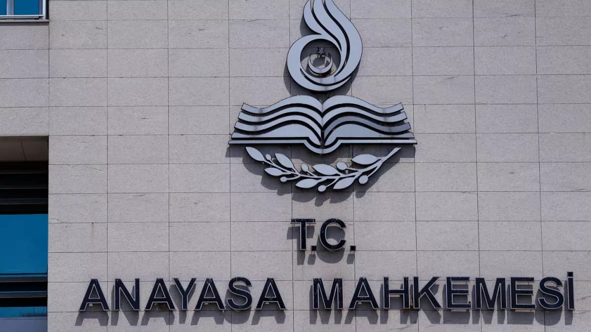 AYM, Merkez Bankası Başkanı için düzenlemeyi iptal etti