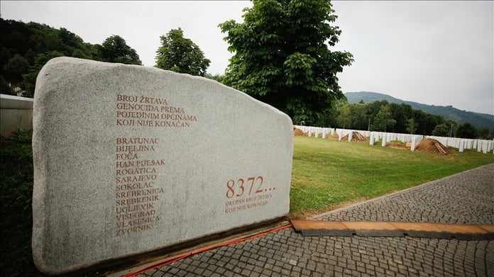 Bosna Hersek'in 28 yıldır kanayan yarası Srebrenitsa soykırımı