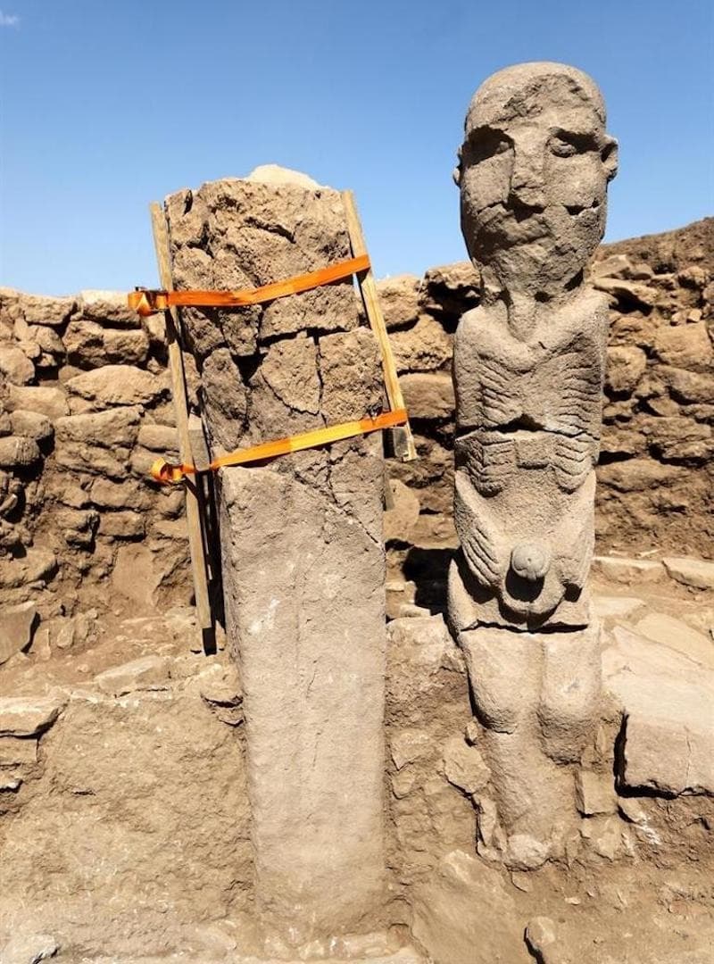 Göbeklitepe ve Karahantepe’de heykeller bulundu
