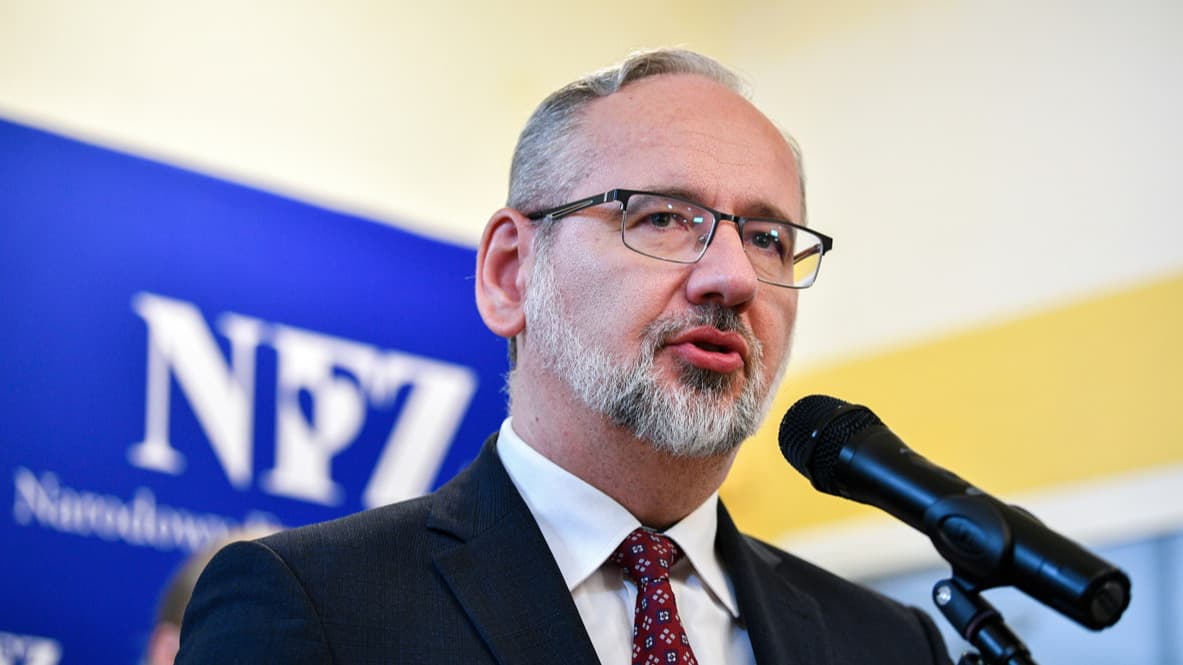 Kendisini eleştiren doktorun bilgilerini yayınlayan Polonya Sağlık Bakanı Niedzielski istifa etti