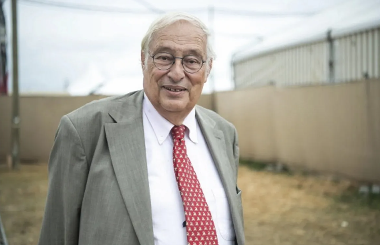Profesör Bertrand Badie