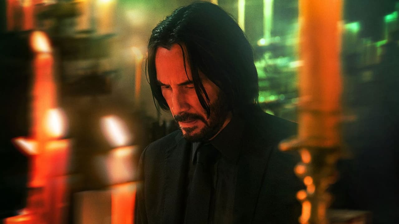 Matrix ve John Wick'in yıldızı Keanu Reeves, araba yarışı yaptı