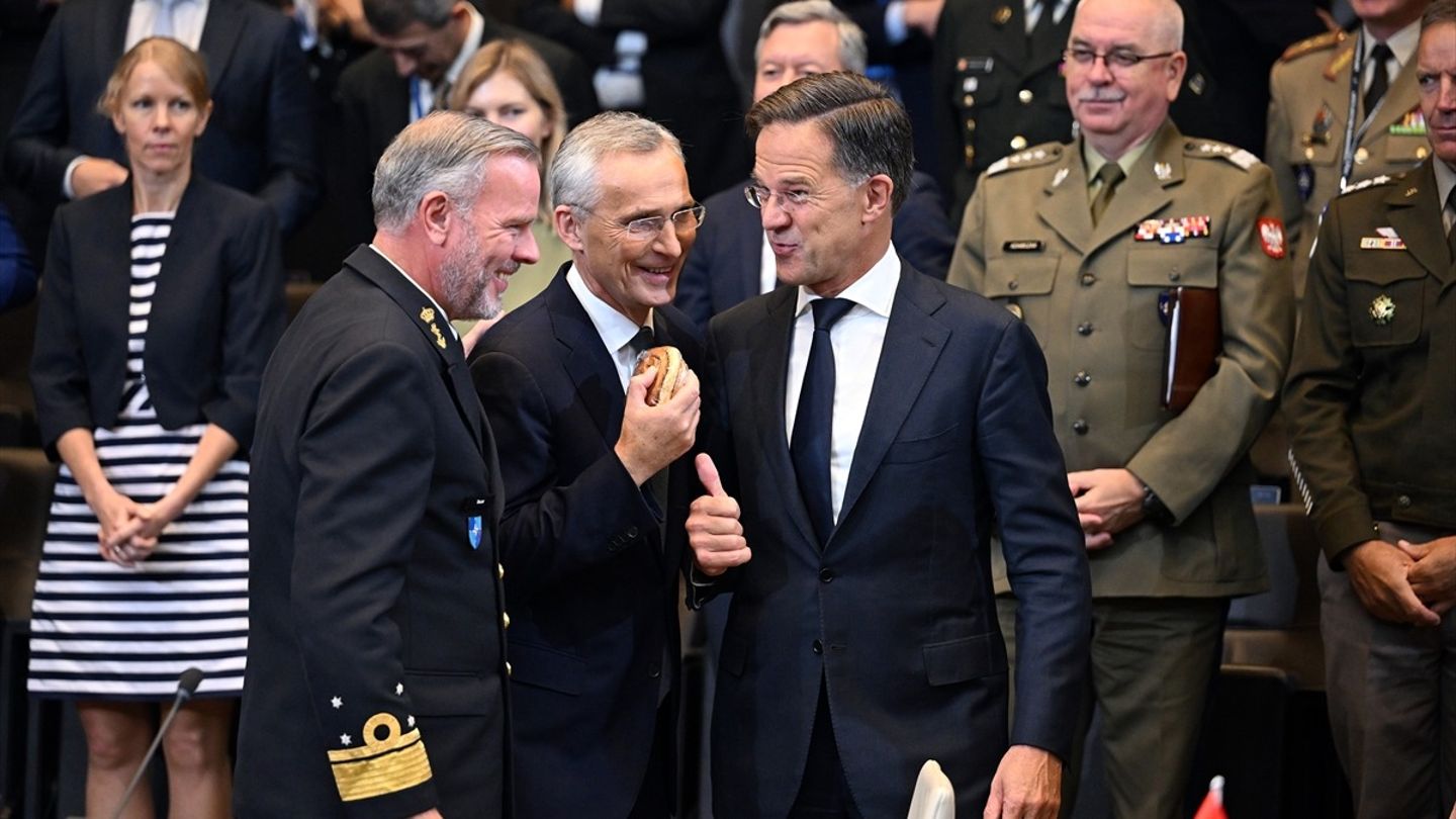 Mark Rutte, NATO Genel Sekreterliğini resmen devraldı