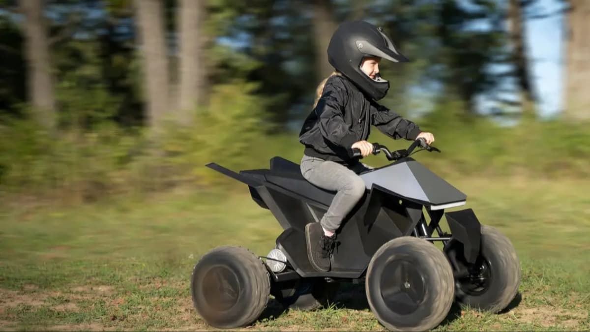 Tesla, yasaklı Cyberquad for Kids'i Avrupa'da satışta