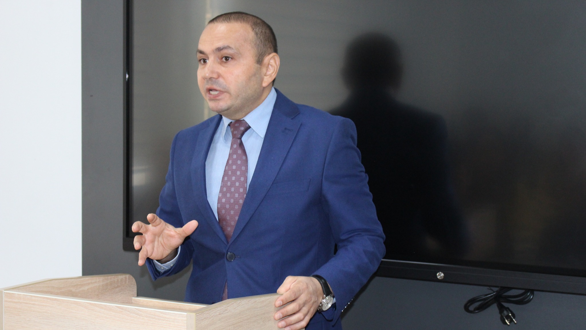 Azerbaycan Milletvekili Elşad Mirbaşiroğlu