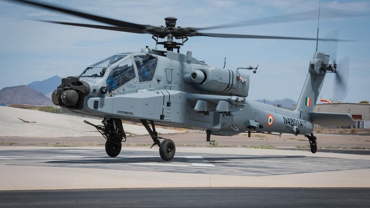 Hindistan’da Apache helikopteri Çin sınırında mahsur kaldı