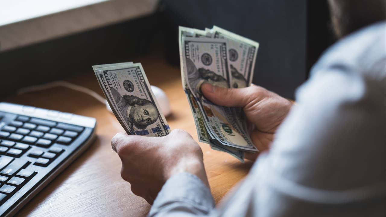 ABD bütçesi martta 378 milyar dolar açık verdi