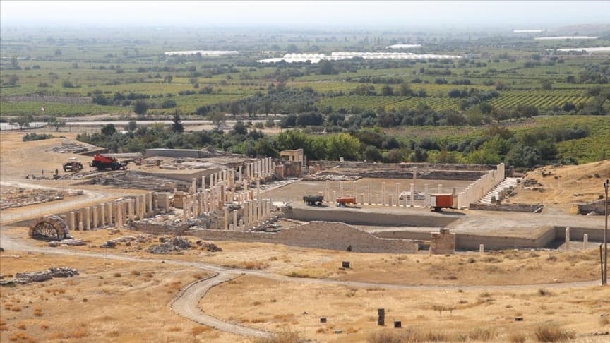 Denizli'deki antik kentte Yunan ordusu siperleri bulundu