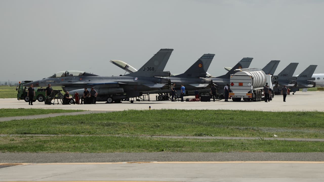 Hollanda, Ukrayna’ya göndereceği 24 adet F-16 için ihracat lisansını tamamladı
