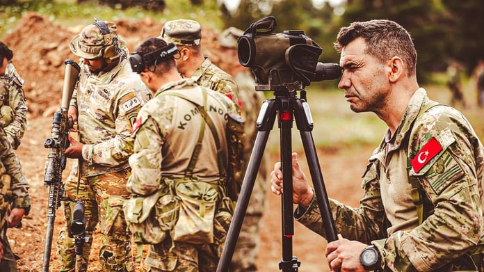 En iyi keskin nişancı yarışmasına Türk askeri damga vurdu!