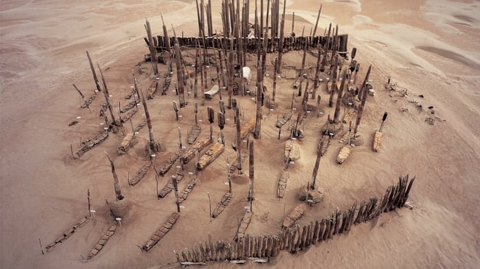 Çin çölünde teknelere gömülmüş gizemli mumyaların kökenleri belirlendi