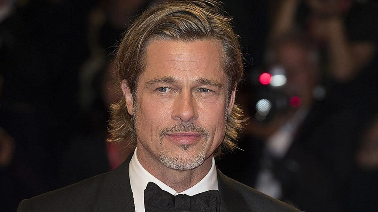 Fransa’da bir kadın Brad Pitt ile aşk yaşadığını zannederek 830 bin avro dolandırıldı