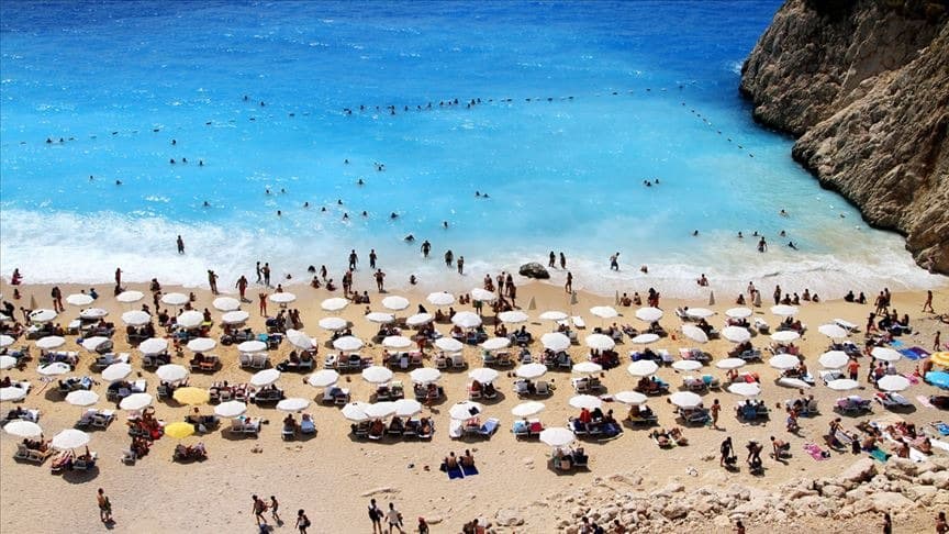 Antalya 8 milyonu aşan turist sayısıyla rekor kırdı