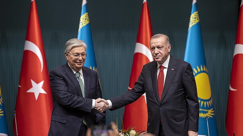Kazakistan Cumhurbaşkanı Tokayev ve Türkiye Cumhurbaşkanı Erdoğan