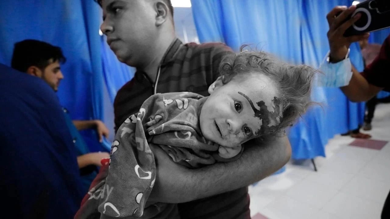 Gazze'de her 10 dakikada bir çocuk ölüyor ya da yaralanıyor.