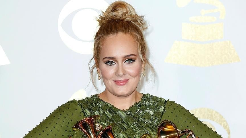 Adele'den üzen haber: "Sol kulağım kısmen sağır kaldı"