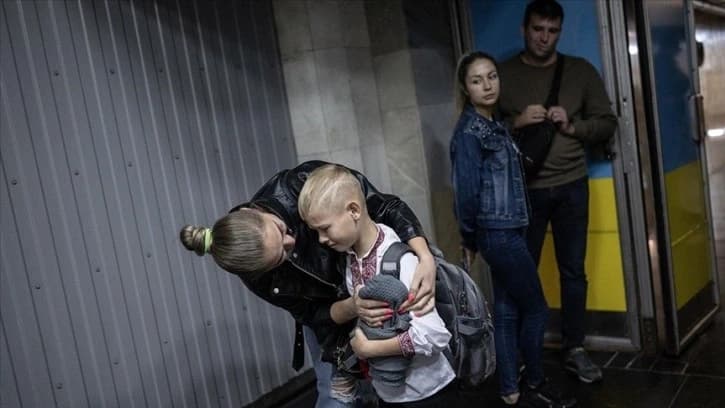 Savaşta Metro Dershanesi: Ukrayna Çocukları