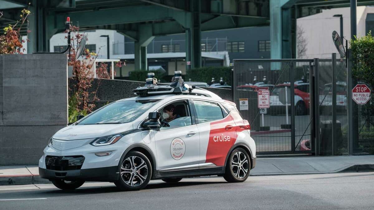 SF'de Robot Taksiler Sayısı Yarıya İndiriliyor