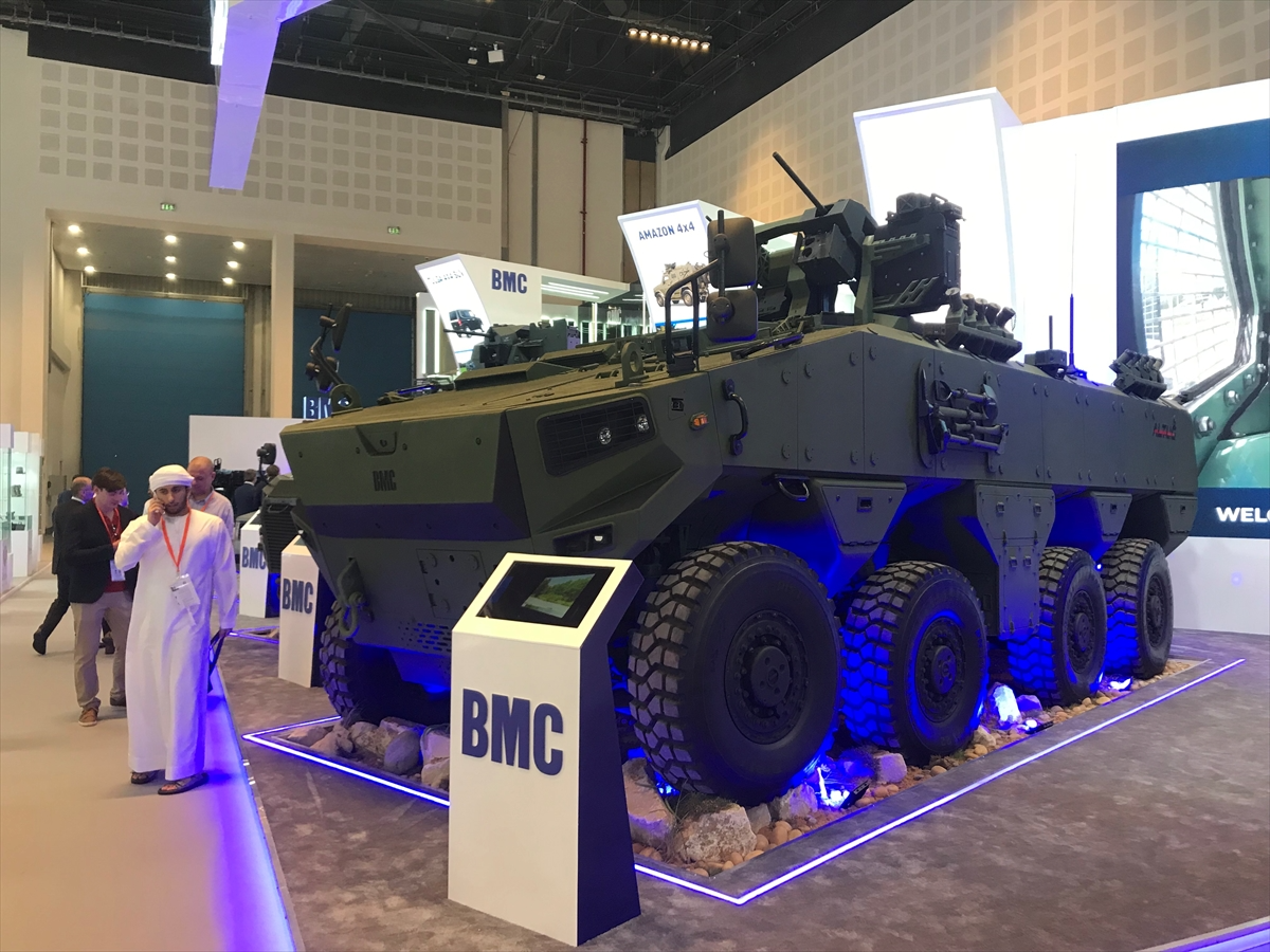 Türk savunma sanayii BAE'de boy gösteriyor