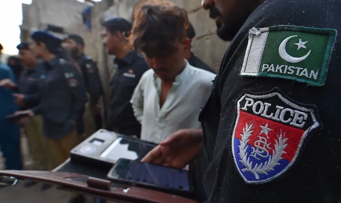 Pakistan, Afgan Mültecilerden Çıkış Parası Talep Ediyor